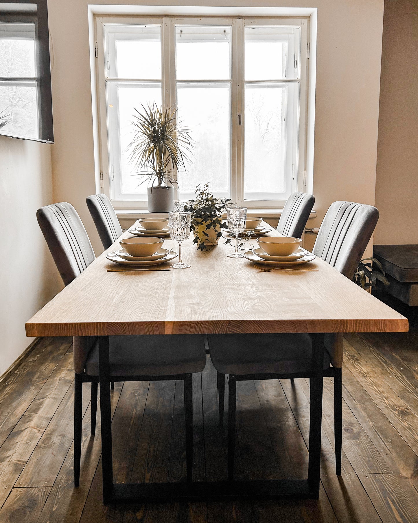 Modern Oak Wood Dining Table