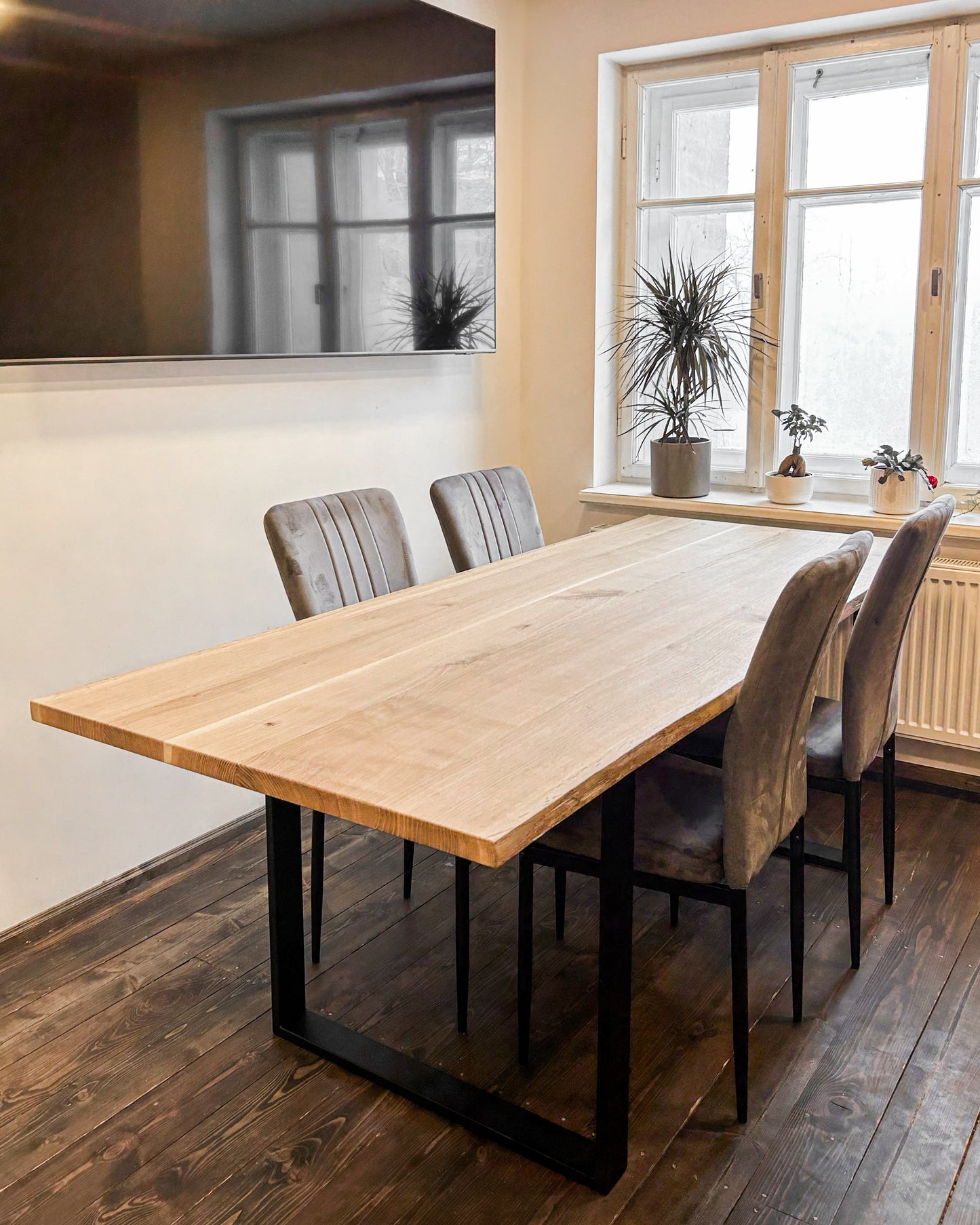 Modern Oak Wood Dining Table